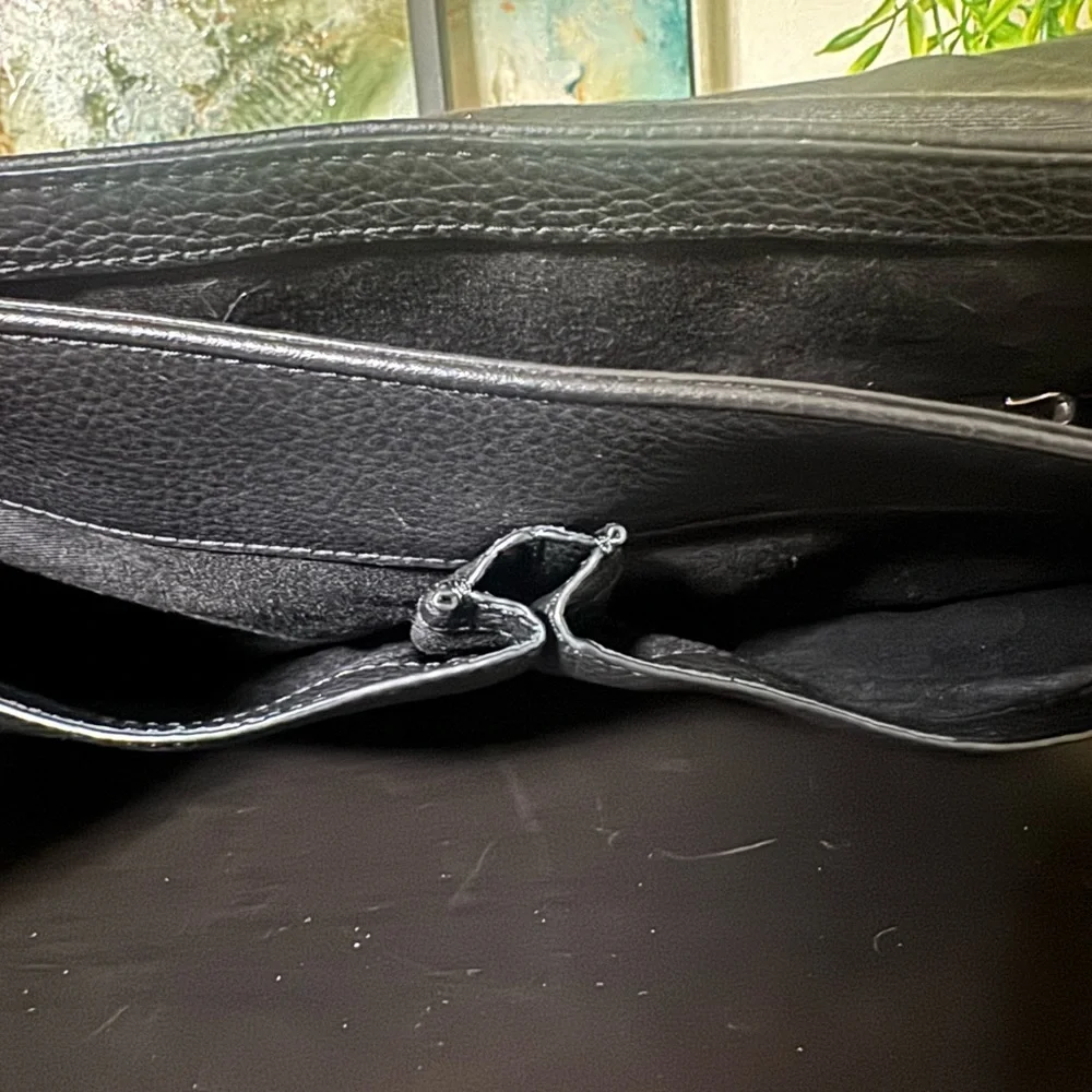Black and Tan unisex Messenger Bag / NWOT